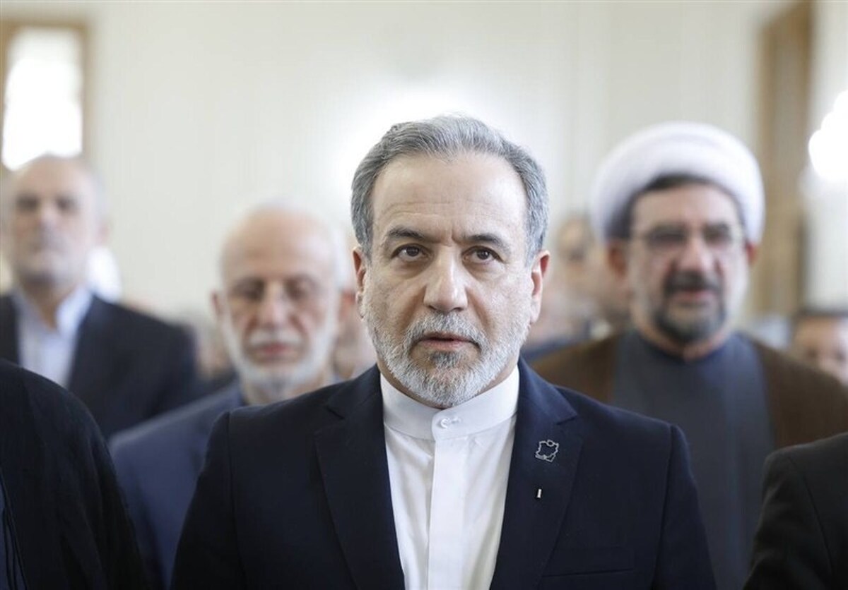 هشدار عراقچی: اگر می&zwnj;خواهید در امان باشید بهتر است منطقه را ترک کنید