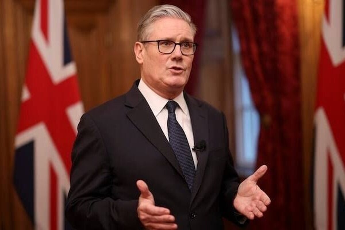 نخست&zwnj;وزیر انگلیس: برای ادامه موقعیت سیاسی باید رهبری حزب کارگر را بر عهده بگیرم