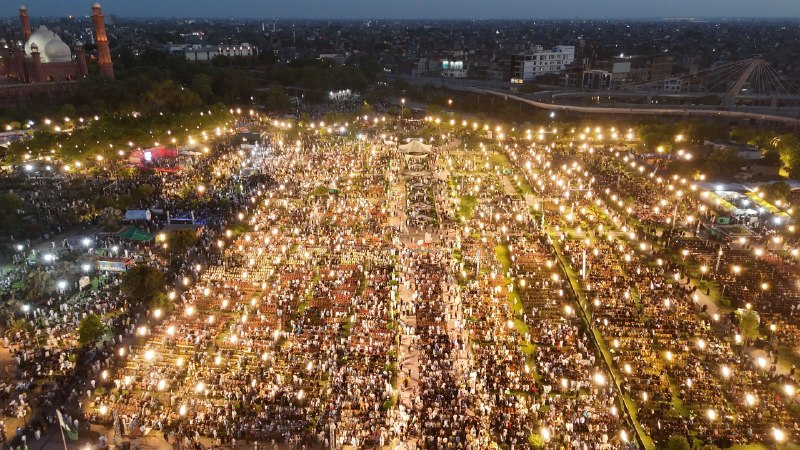 اجتماع بزرگ پیروان امام مجاهد شهید در «لاهور» | نمایش وحدت پاکستانی‌ها در حمایت از ایران