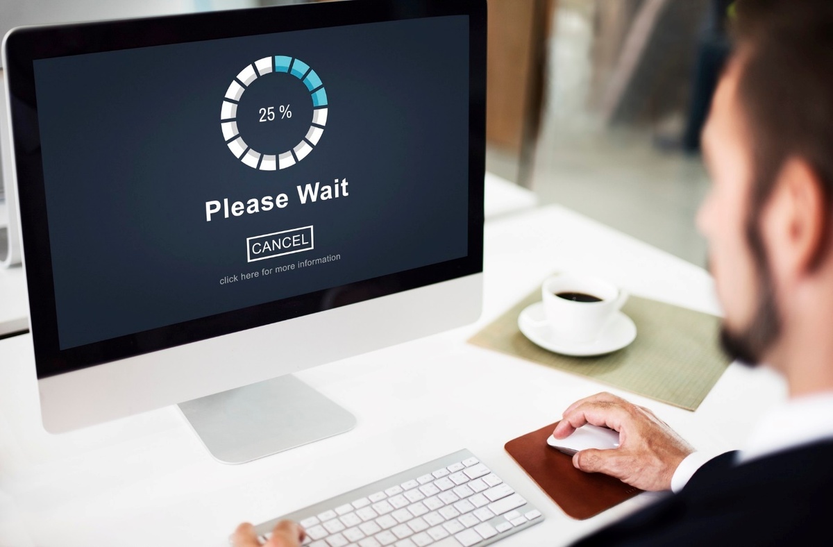 اختلال در موبایل&zwnj;بانک و اینترنت&zwnj;بانک ۴ بانک ادامه دارد