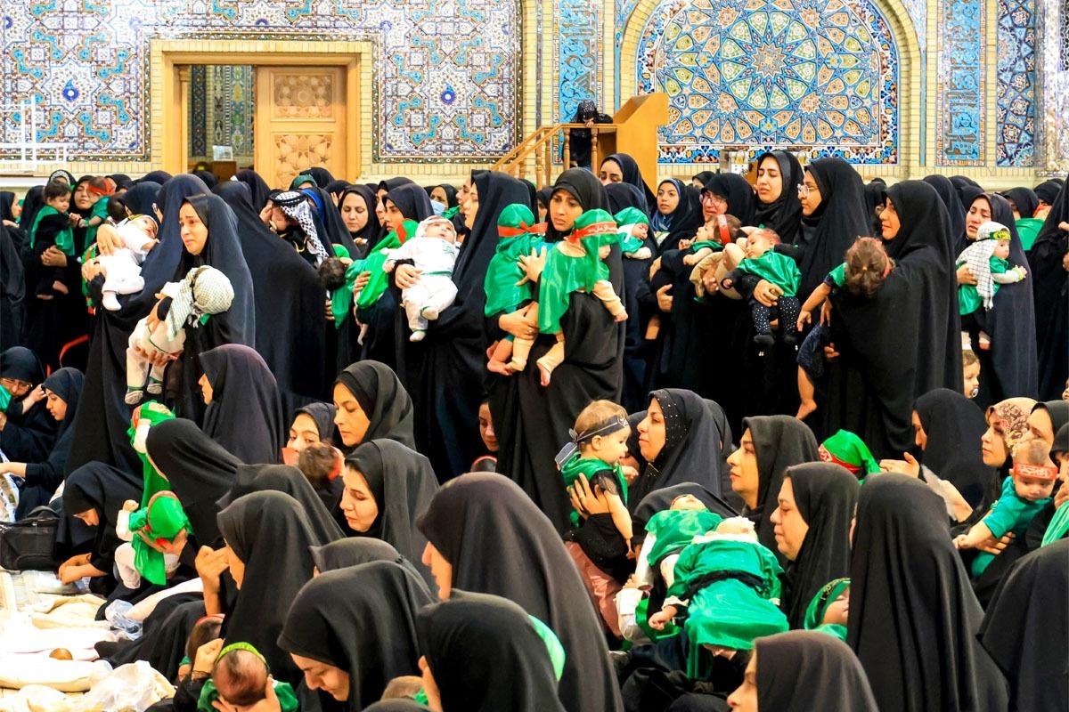 سوگواره کودکان شهید جنگ تحمیلی سوم در حرم مطهر رضوی | علی&zwnj;اصغرها هنوز مظلوم&zwnj;اند