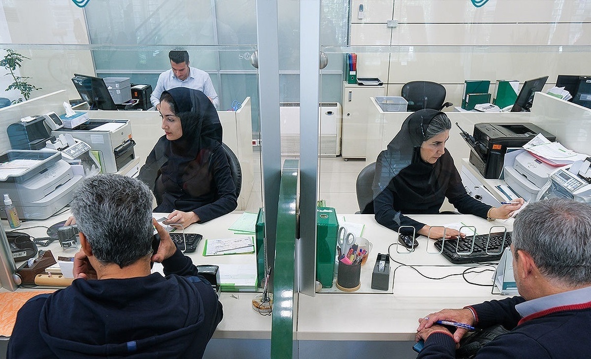 تکلیف حضور کارکنان پس از ساعت ۱۳ در ادارات دولتی چه شد؟