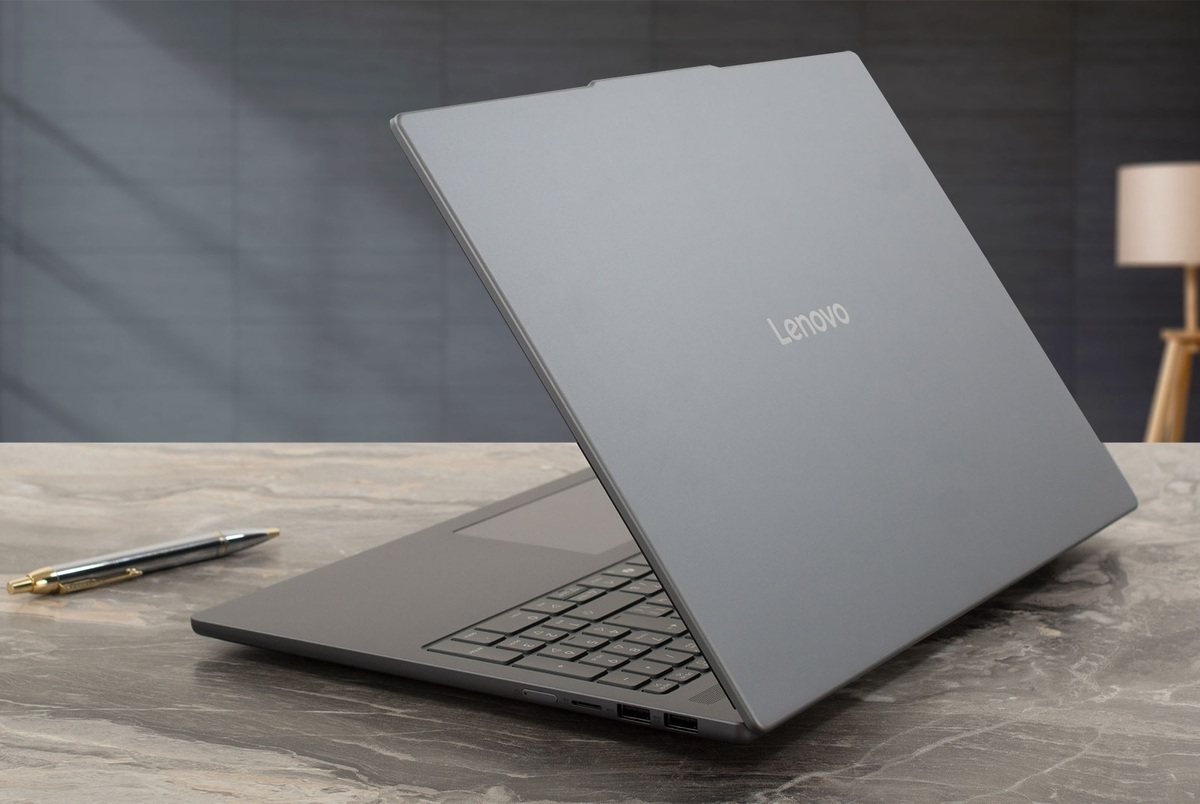 لپ تاپ لنوو IdeaPad Slim ۵i معرفی شد | نمایشگر ۱۲۰ هرتزی و قابلیت&zwnj;های هوش مصنوعی