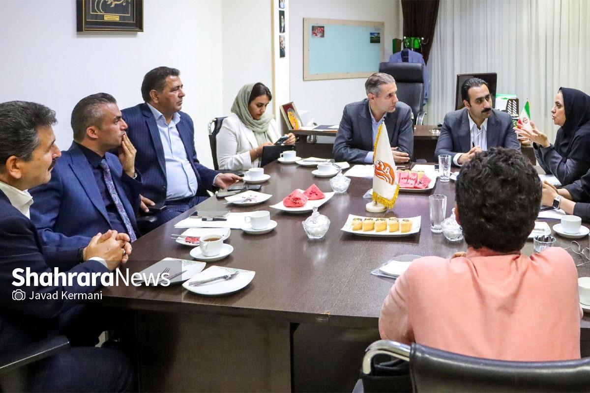 میزگرد تولیدکنندگان صنایع بهداشتی خراسان رضوی | رونق تولید و اشتغال با ما، حل ۶ مشکل با استاندار