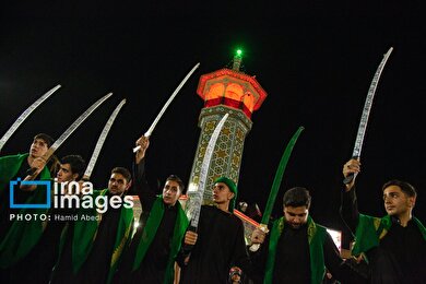 گزارش تصویری | مراسم عزاداری مشق شمشیر