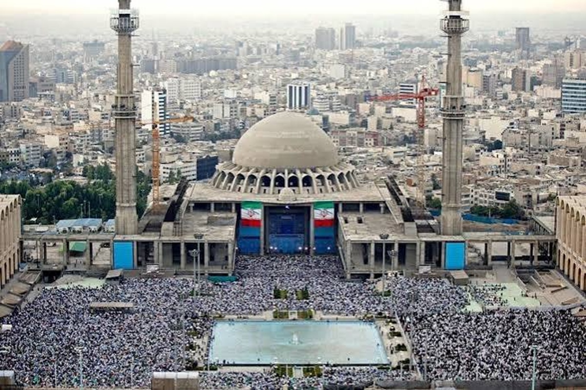 درب‌های مصلای تهران تا پایان مراسم وداع رهبر شهید انقلاب باز است + فیلم