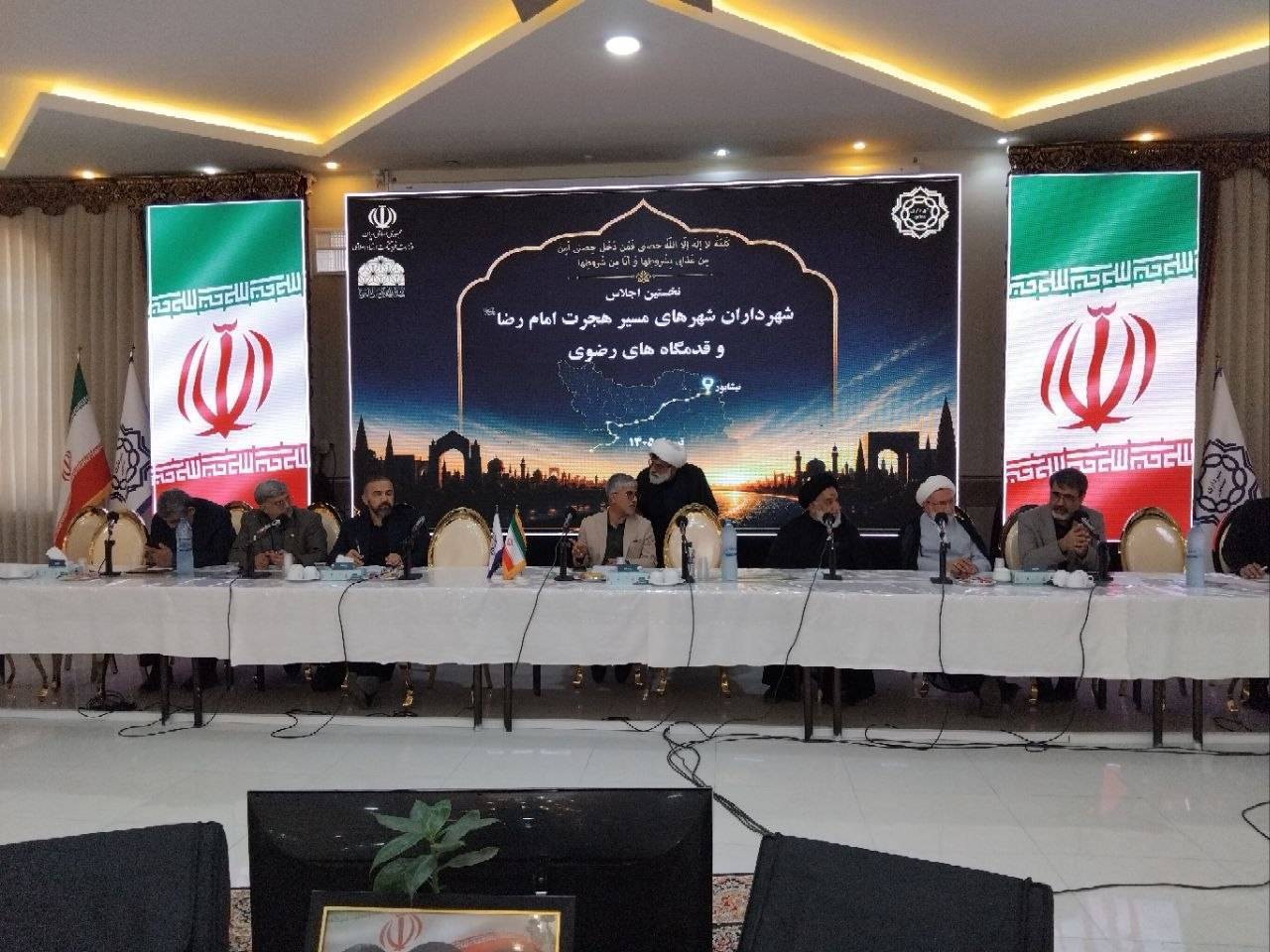 برنامه‌ریزی برای شبکه‌سازی فعالان قدمگاه‌های رضوی در کشور