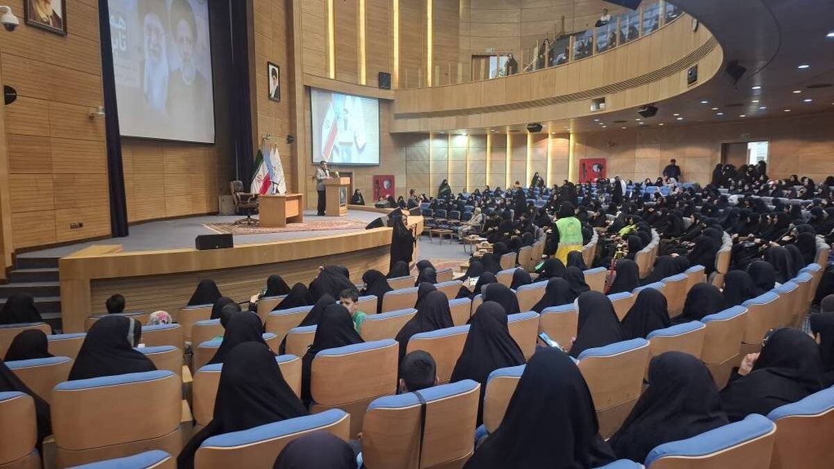 برگزاری همایش رستاخیز زنان نوغان در مشهد| بانوان کنشگر و فعال فرهنگی برای تشییع رهبر شهید بسیج می&zwnj;شوند