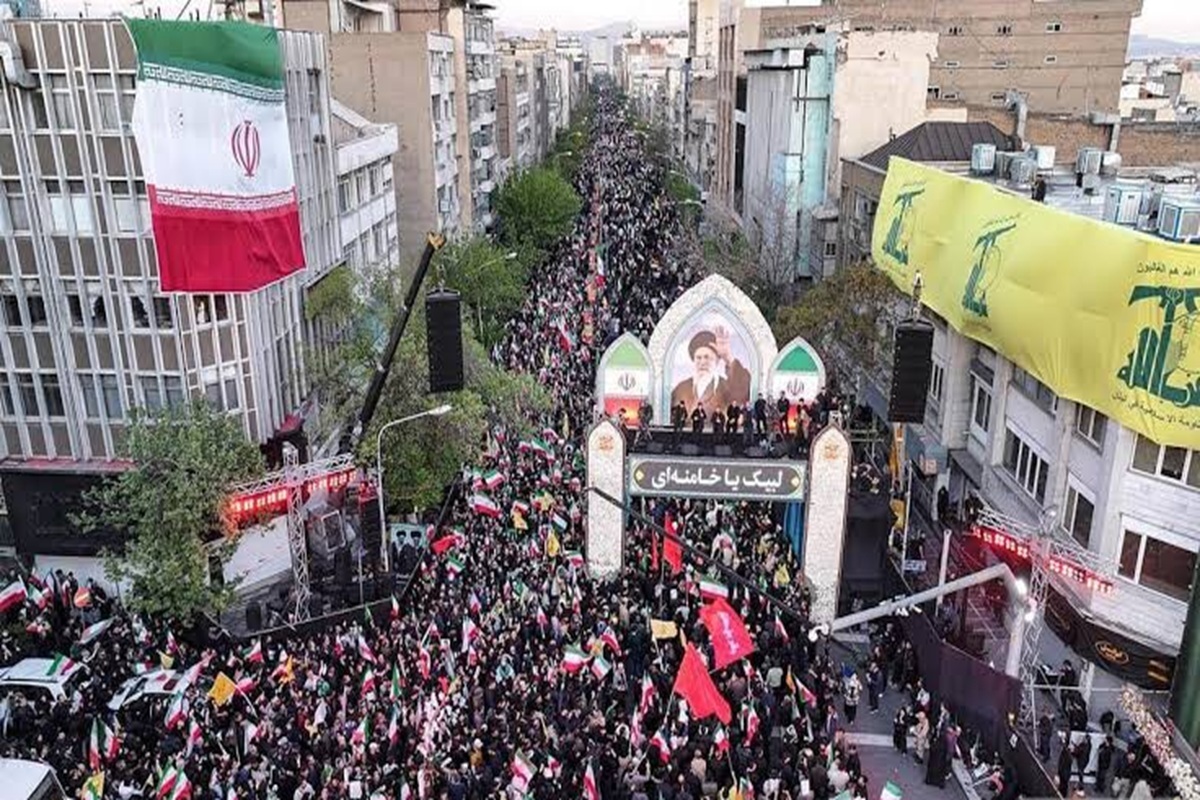 ویدئو | حضور ۳۶۰ نفر از خادمان حرم امام رضا (ع) برای ارائه خدمات به عزاداران رهبر شهید انقلاب