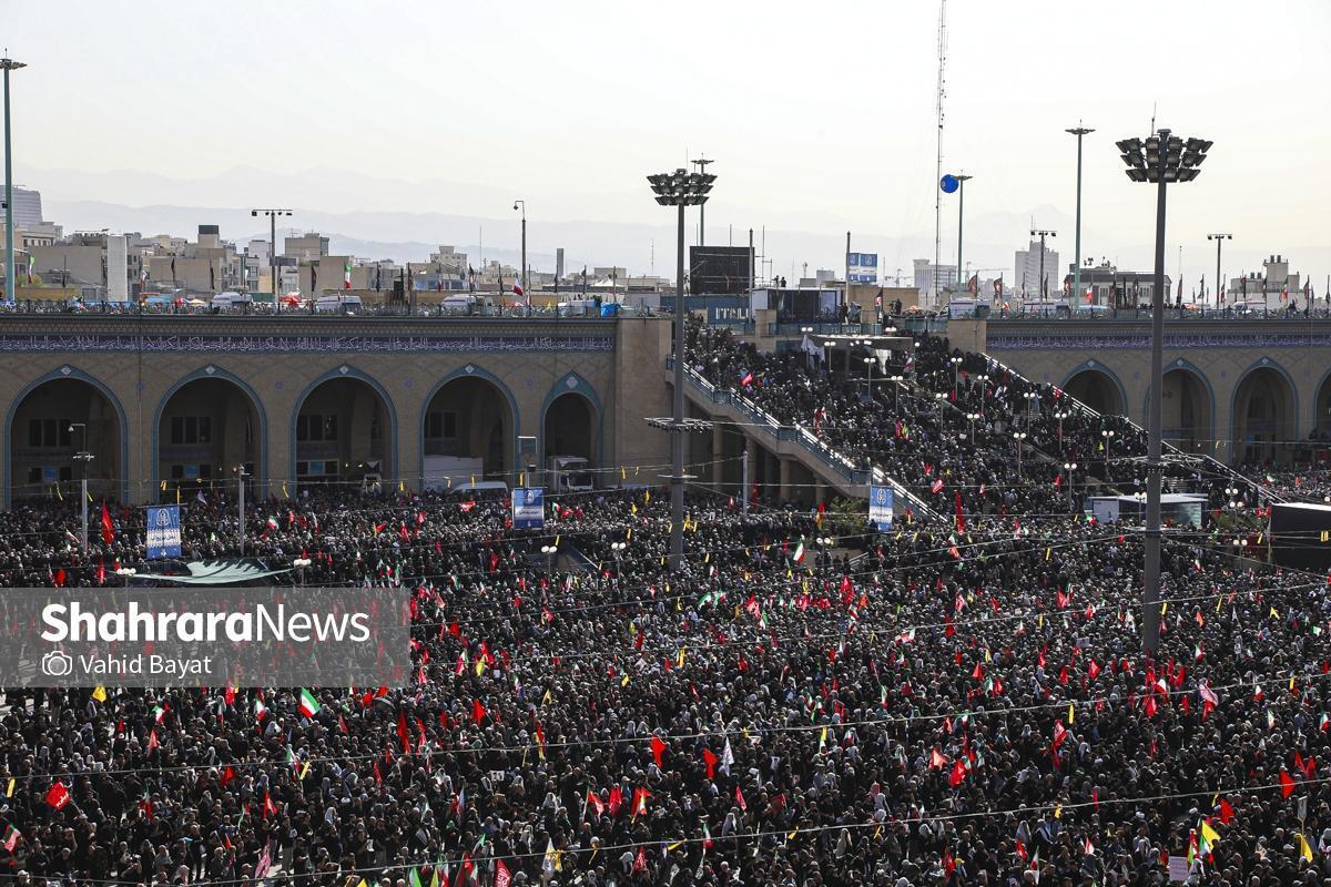 ویدئو | پرچم گردانی «لثارات الحسین» در مراسم وداع با رهبر شهید در مصلی تهران