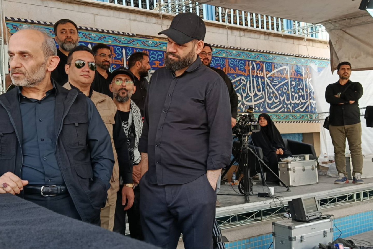 بازدید رئیس رسانه ملی از استودیوی پخش زنده مراسم وداع با رهبر فقید انقلاب