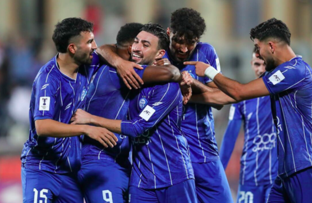 فیفا آب پاکی را روی دست استقلال ریخت؛ جذب بازیکن آزاد هم ممنوع