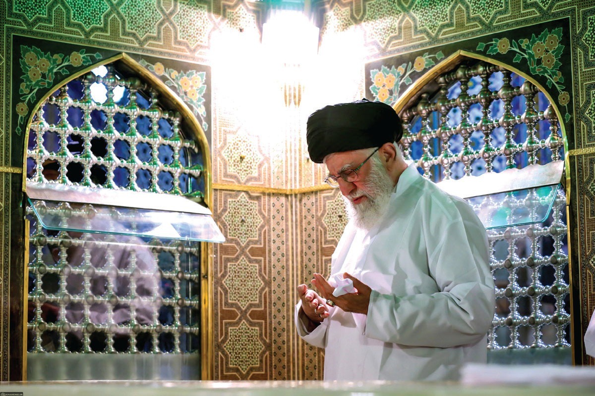 آماده‌سازی بارگاه مطهر رضوی برای میزبانی از پیکر رهبر شهید