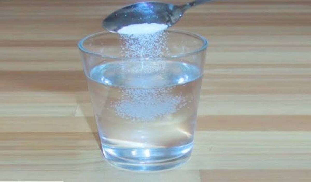 چگونه در خانه محلول خوراکی «ORS» تهیه کنیم؟