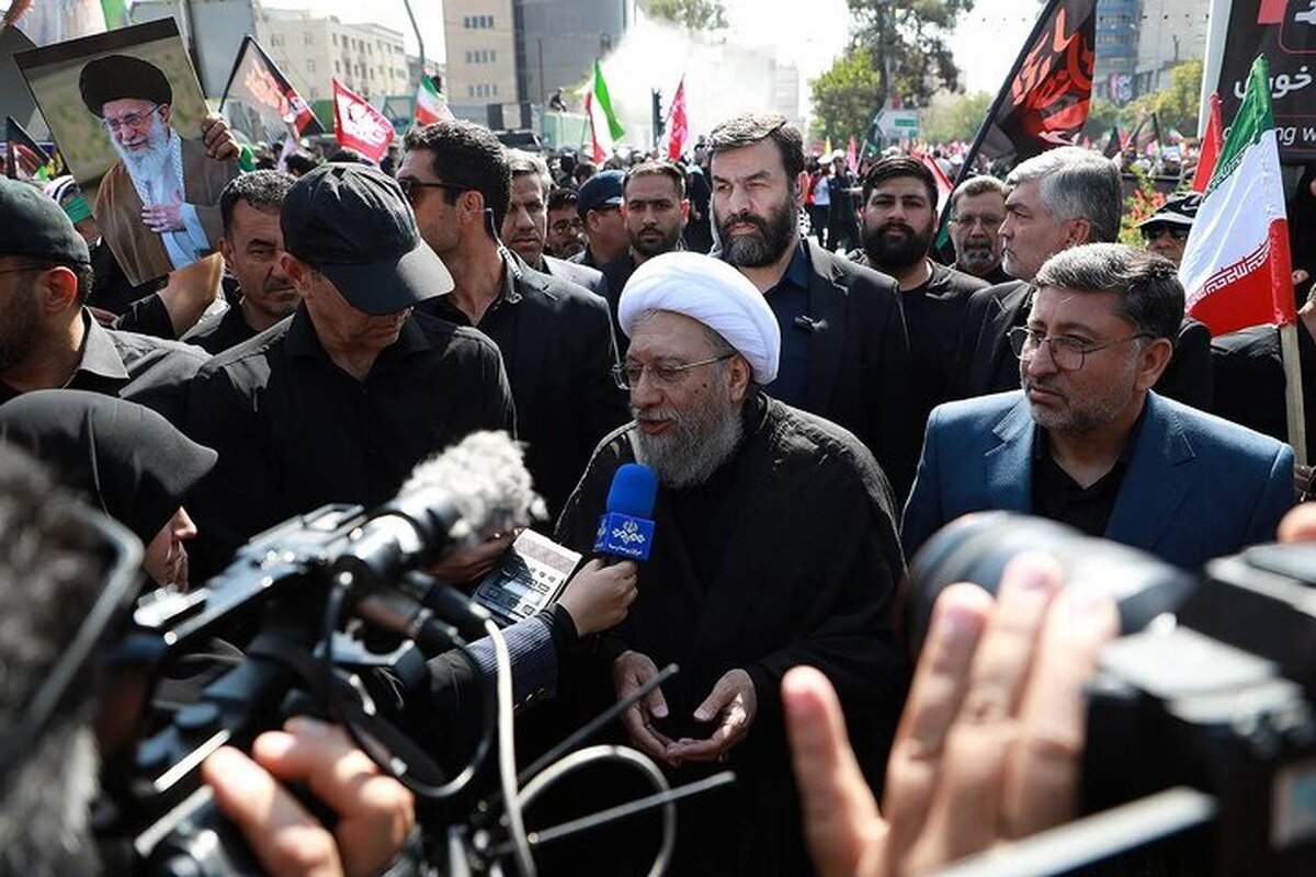 رئیس مجمع تشخیص مصلحت نظام: ایران حول محور آیت‌الله سیدمجتبی خامنه‌ای راه رهبر شهید را ادامه می‌دهد