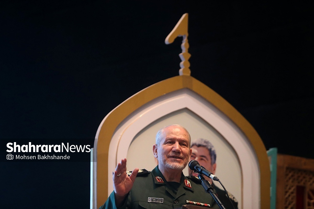 رحیم صفوی: خون رهبر شهید روحیه مقاومت را تقویت می‌کند