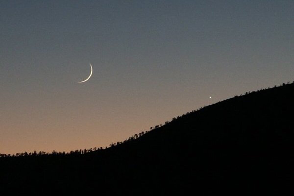 مقارنه ماه و زهره امشب در آسمان ایران | بهترین زمان و ساعت مشاهده