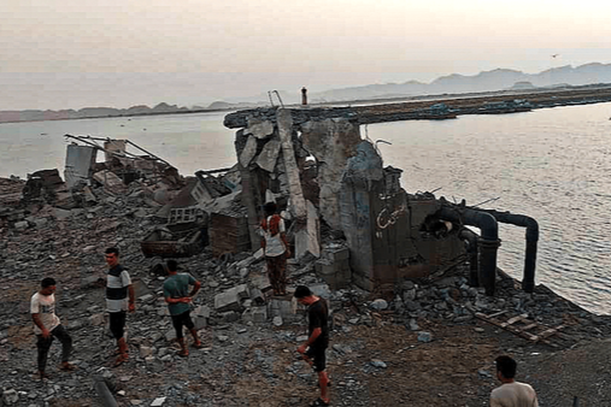 حمله جنایتکارانه آمریکا به آب‌شیرین‌کن بونجی جاسک | ۲۰ روستای ۱۰ هزار نفری بی‌آب شد