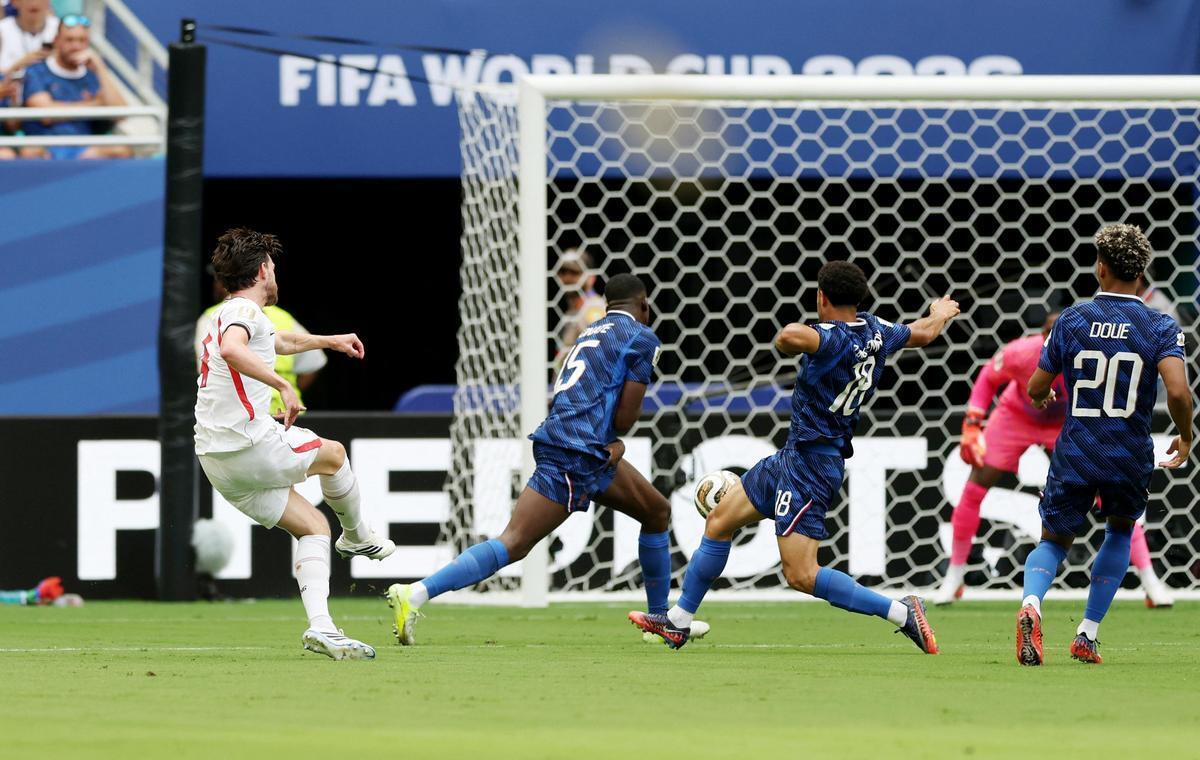 نتیجه بازی فرانسه و انگلیس در رده بندی جام جهانی ۲۰۲۶ | سه‌شیرها فاتح دیوانه‌وارترین بازی جام