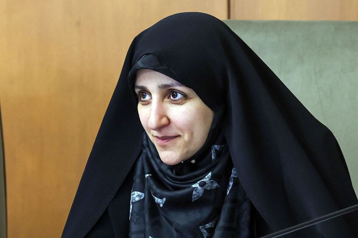 تاکید بر گسترش همکاری‌های مشترک در حوزه زنان و خانواده، محور گفت و گوی تلفنی زهرا بهروز آذر و همتای تاجیکستانی