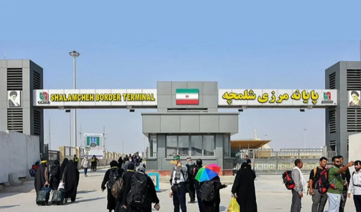 خدمت‌رسانی خادمان حرم امام رضا (ع) به زائران اربعین در مرز شلمچه