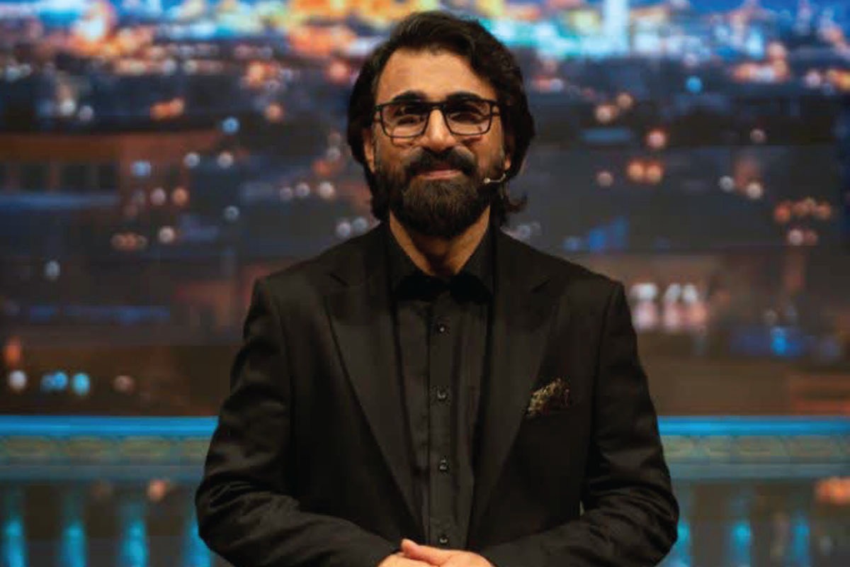 صابر خراسانی، مجری شناخته شده مشهدی از تجربه اجرا در «سلام آقا» می گوید | روایتی از عمق یک عمر انتظار