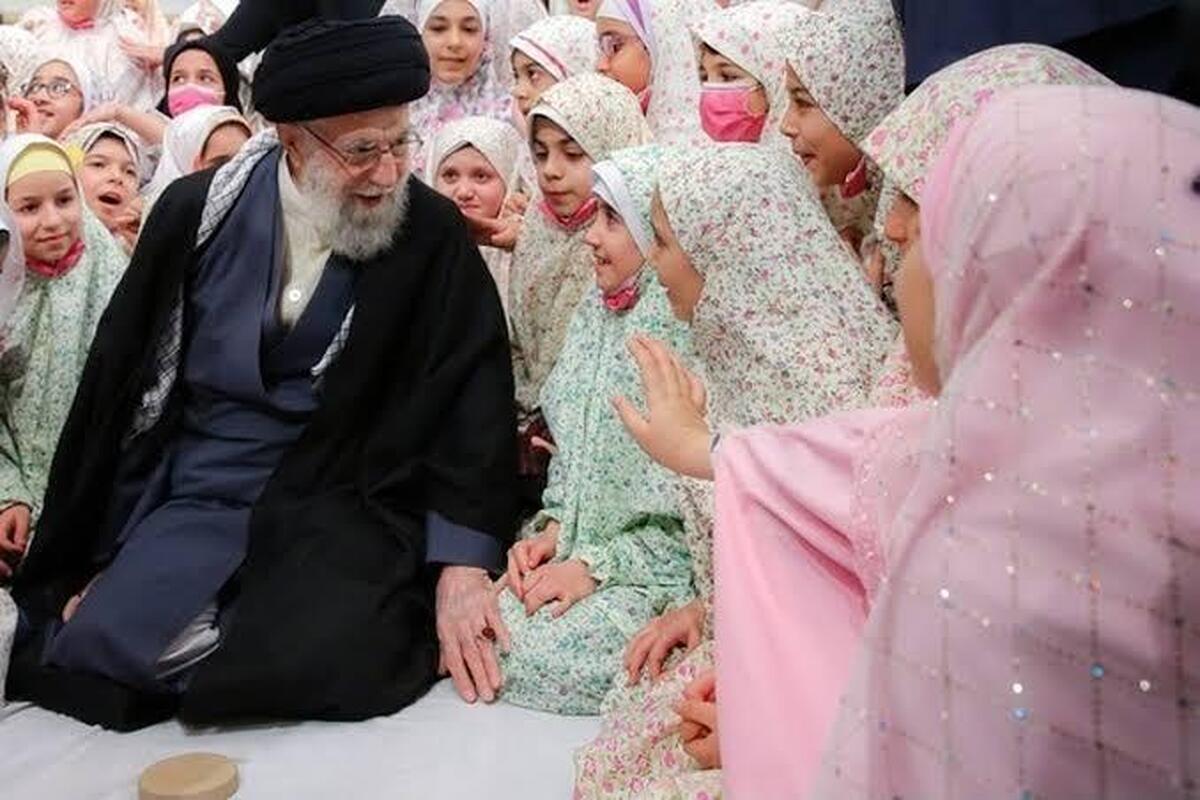 آموزش ۵۰۰ نوجوان برای خدمت&zwnj;رسانی و روایت مراسم تشییع رهبر شهید انقلاب