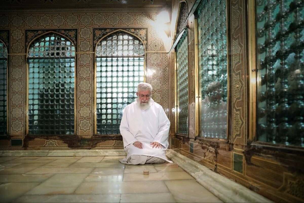 مجموعه پوستر خادم&zwnj;الرضا (ع) ویژه وداع با رهبر شهید در مشهد منتشر شد+ عکس