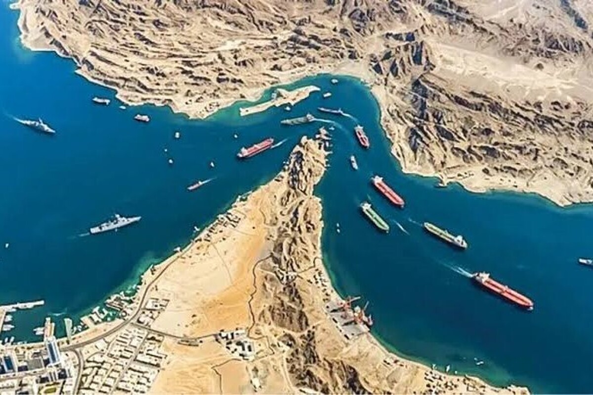 ویدئو | مکالمه اخطار نیروی دریایی سپاه به کشتی‌های متخلف و برگشتن نفتکش‌ها از مسیر غیرقانونی