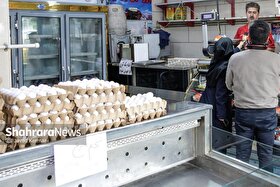 هر کیلو تخم مرغ ۳۰۰ هزار تومان | تولیدکنندگان تخم‌مرغ: هنوز هم با ضرر می‌فروشیم!