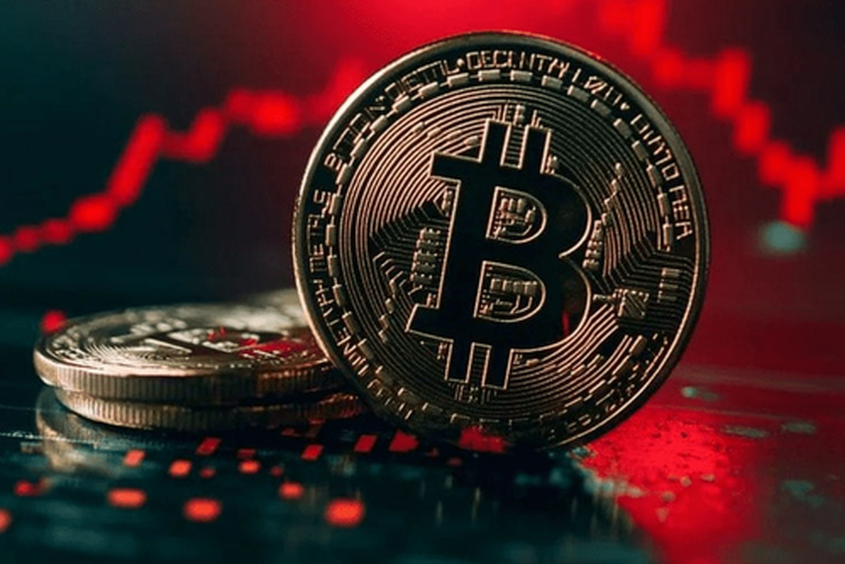 ۳۰۰ روز سقوط | بیت&zwnj;کوین بعد از ریزش ۵۱ درصدی به کجا می&zwnj;رسد؟