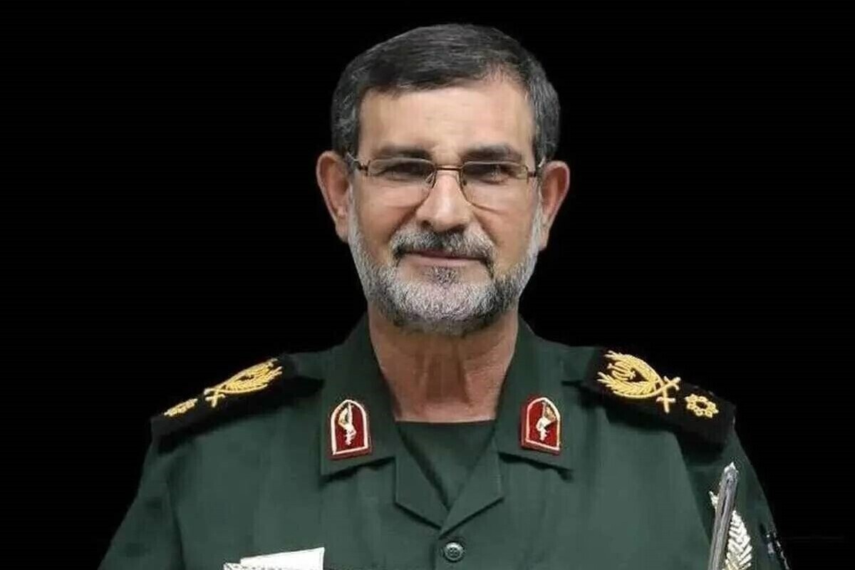 فرزند سردار شهید تنگسیری: پدرم فصل جدیدی در مدیریت تنگه هرمز رقم زد