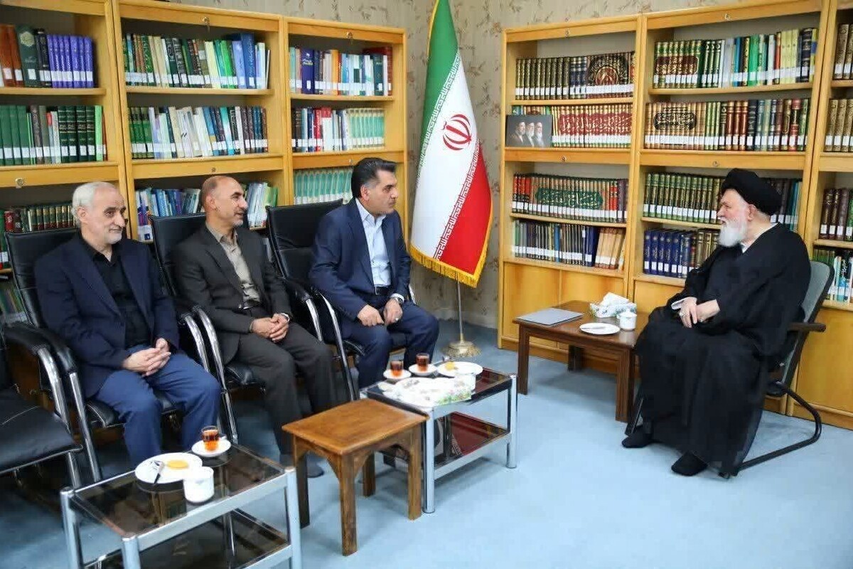 آیت‌الله علم‌الهدی تأکید کرد: ضرورت اجرای دقیق قوانین مالیاتی با عدالت محوری و مقابله با فرار مالیاتی
