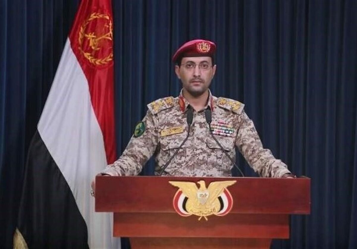 یحیی سریع: مواضع مزدوران سعودی را با موشک بالستیک و پهپاد در هم شکستیم