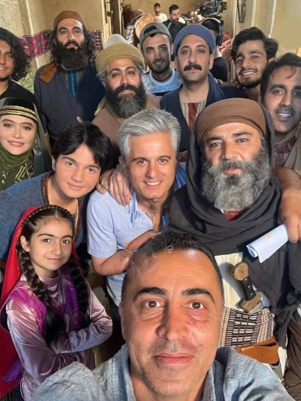 پشت صحنه سریال «نگین ارباب» با حضور پوریا پورسرخ + عکس پشت صحنه سریال «نگین ارباب» با حضور پوریا پورسرخ + عکس