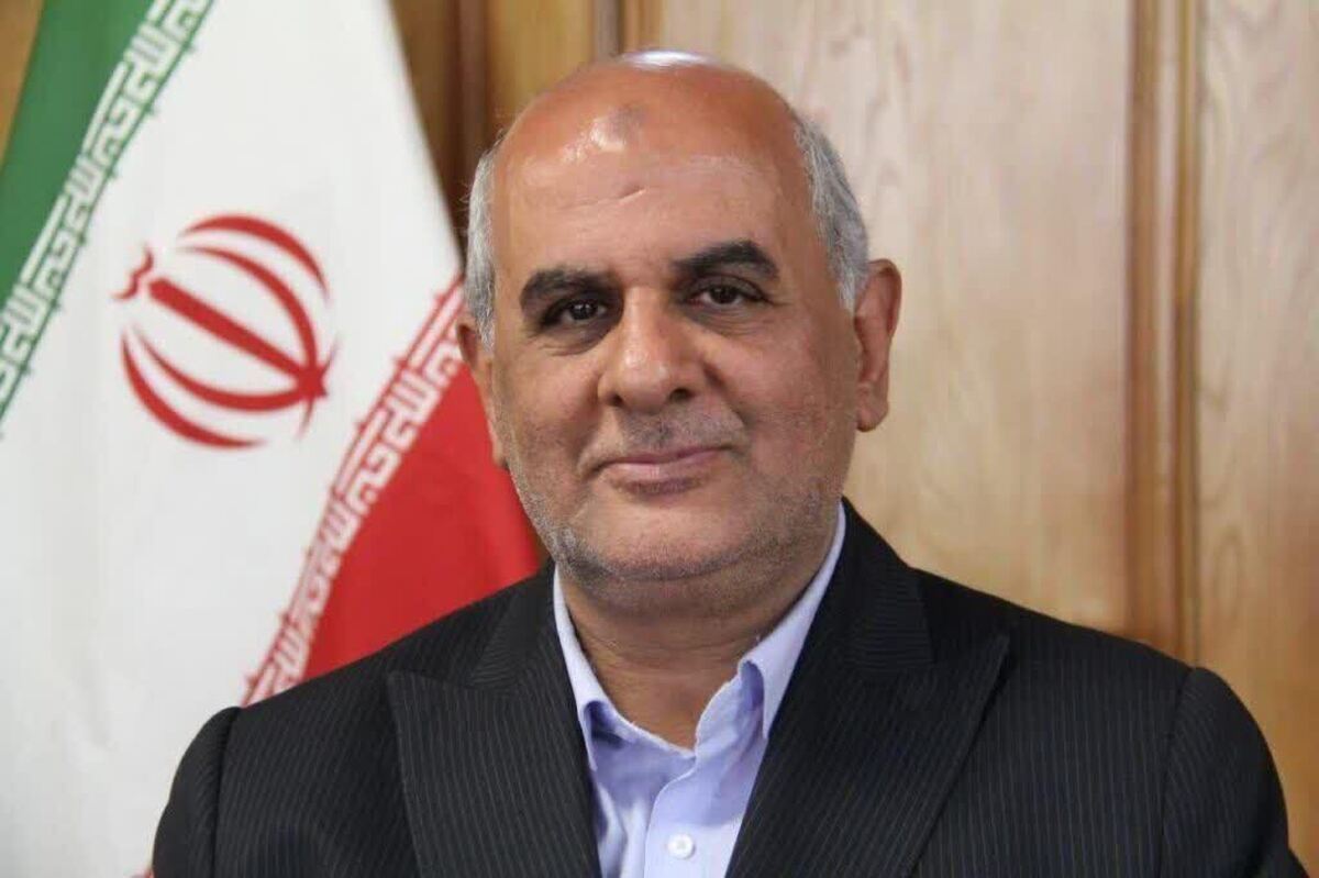 بیمه خبرنگاران به عهده نشریات است | صدور مجوز به گروه&zwnj;های نمایشی در مشهد با حفظ استاندارد&zwnj;های کمی و کیفی + فیلم