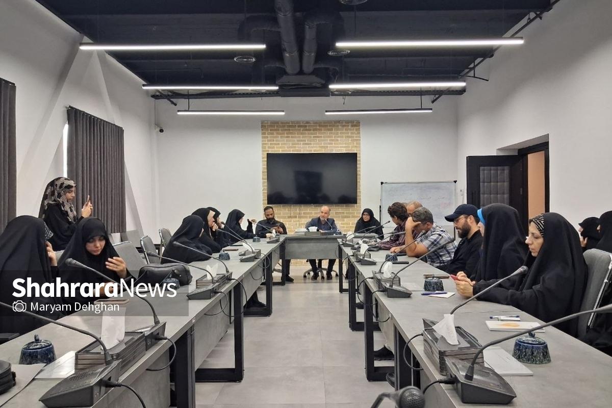 ماندگاری رشادت بانوان ایران و اسلام با زبان شعر | برگزاری نشست &laquo;عصر شعر بانوان عاشورایی&raquo; با شاعران آیینی کشور در مشهد