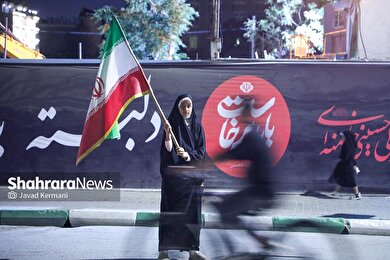 گزارش تصویری | یکصدوشصت ویکمین شب حضور مردم مشهد در خیابان