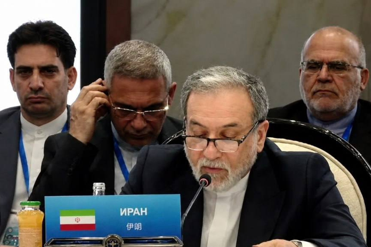 عراقچی: امنیت افغانستان در گرو همکاری منطقه‌ای و پایان تنش با پاکستان است