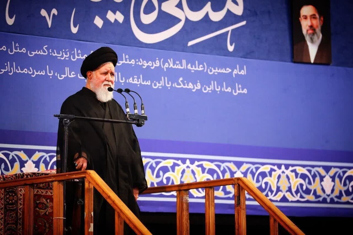 آیت&zwnj;الله علم&zwnj;الهدی: دشمن به دنبال ایجاد اختلاف و دو دستگی بین مردم و مسئولین است | نقد مسئولین همراه با گفت&zwnj;و&zwnj;گو و نه شعار دادن علیه آنان باشد