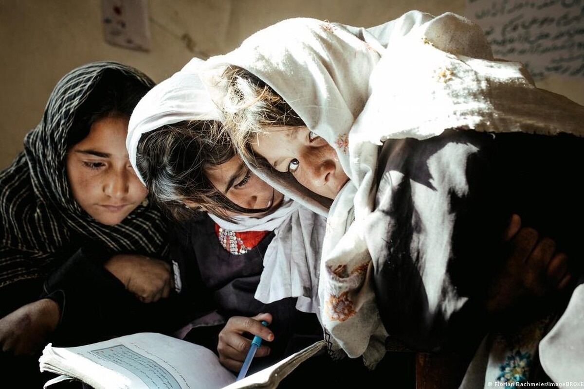 هشدار یونسکو درباره آینده تحصیل دختران در افغانستان