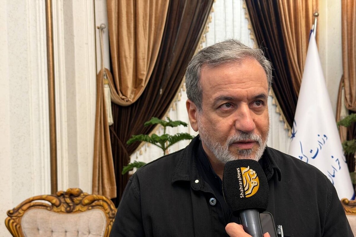 عراقچی: هنوز هیچ تصمیمی برای آغاز دوباره مذاکره با آمریکا نگرفته‌ایم | «آتش‌بس ۶۰ روزه» وجود نداشت و فقط قطر و پاکستان پیام ردوبدل می‌کنند + ویدئو