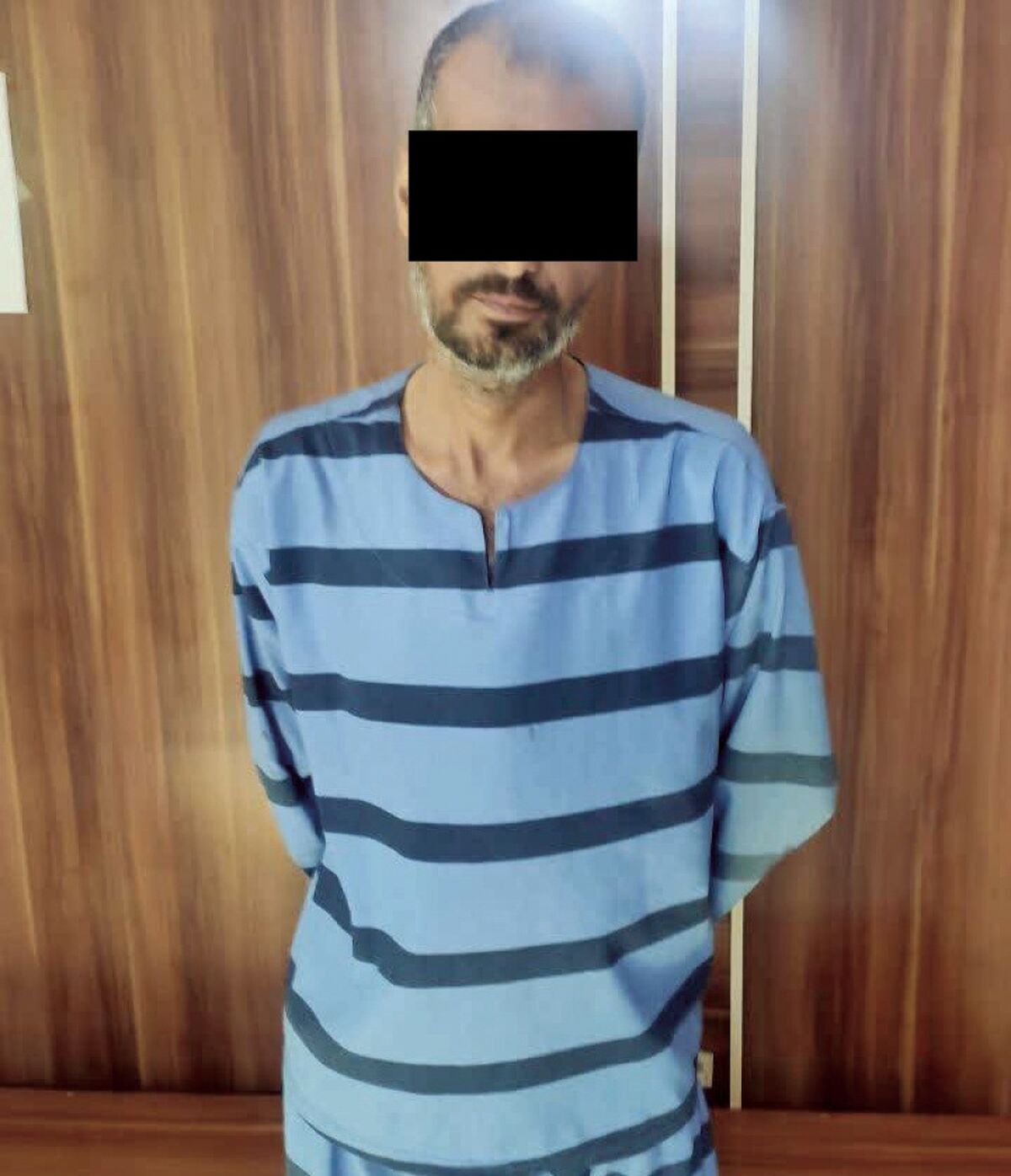 دستگیری مردی که همسرش را به اتهام خیانت به قتل رسانده بود توسط پلیس مشهد + عکس دستگیری مردی که همسرش را به اتهام خیانت به قتل رسانده بود توسط پلیس مشهد + عکس