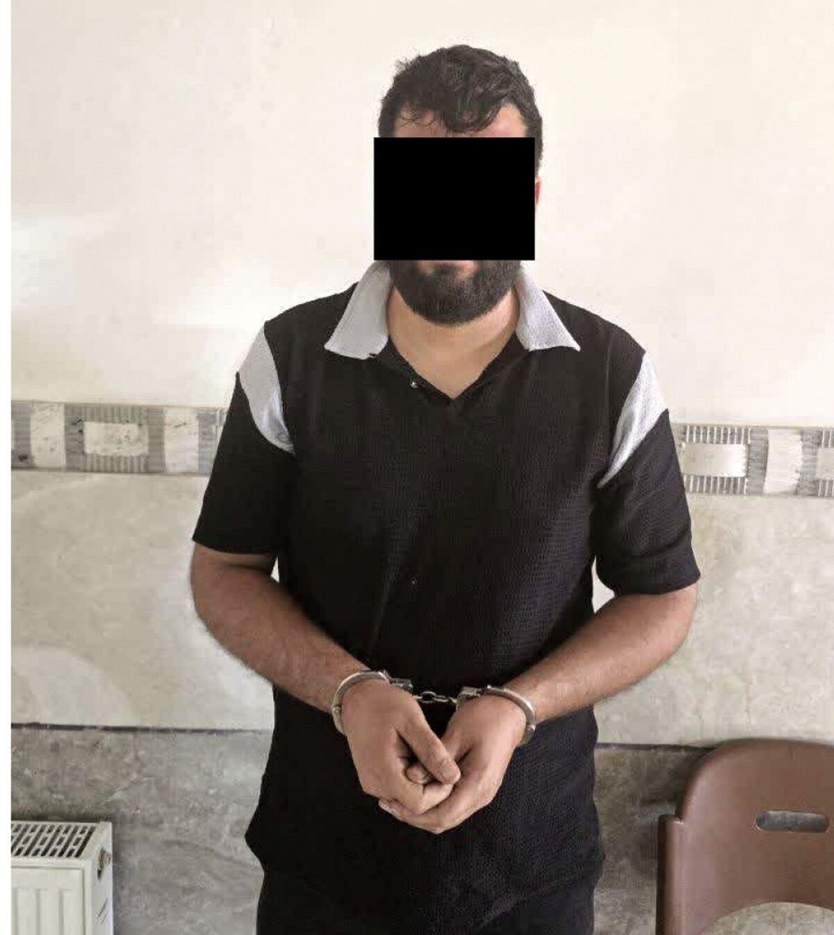 دستگیری عامل سرقت گوشیهای تلفن همراه توسط ماموران کلانتری نواب صفوی مشهد + عکس دستگیری عامل سرقت گوشیهای تلفن همراه توسط ماموران کلانتری نواب صفوی مشهد + عکس