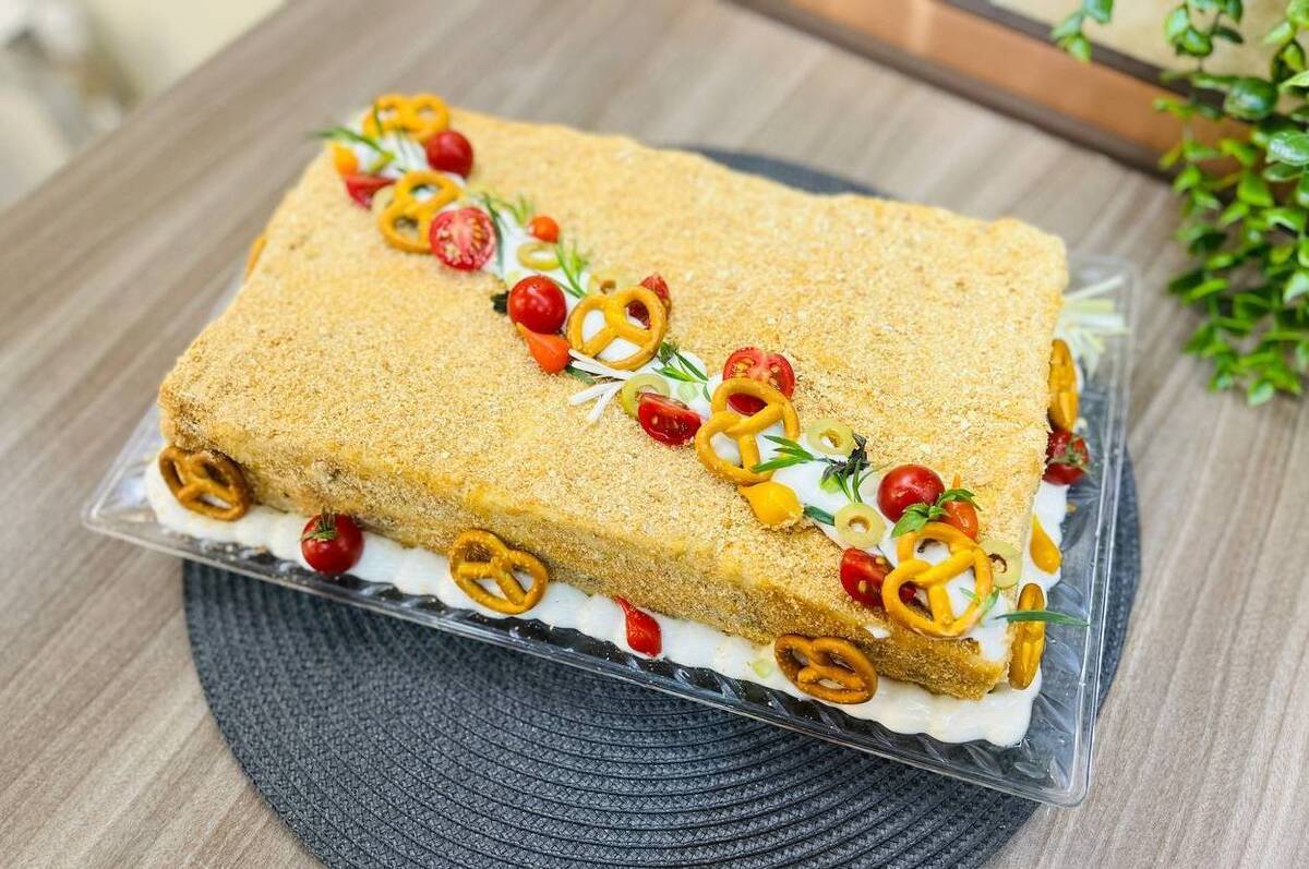 دستور پخت کیک مرغ در خانه + فیلم