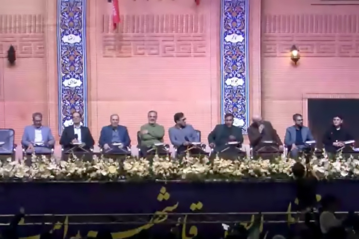 محفل قرآنی «اربعین رهبر شهید» در میدان شهدای مشهد برگزار شد + فیلم