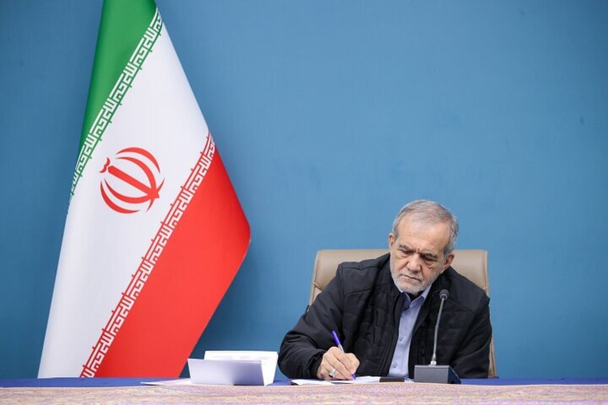 قدردانی رئیس جمهور از نماینده آیت‌الله سیستانی در ایران