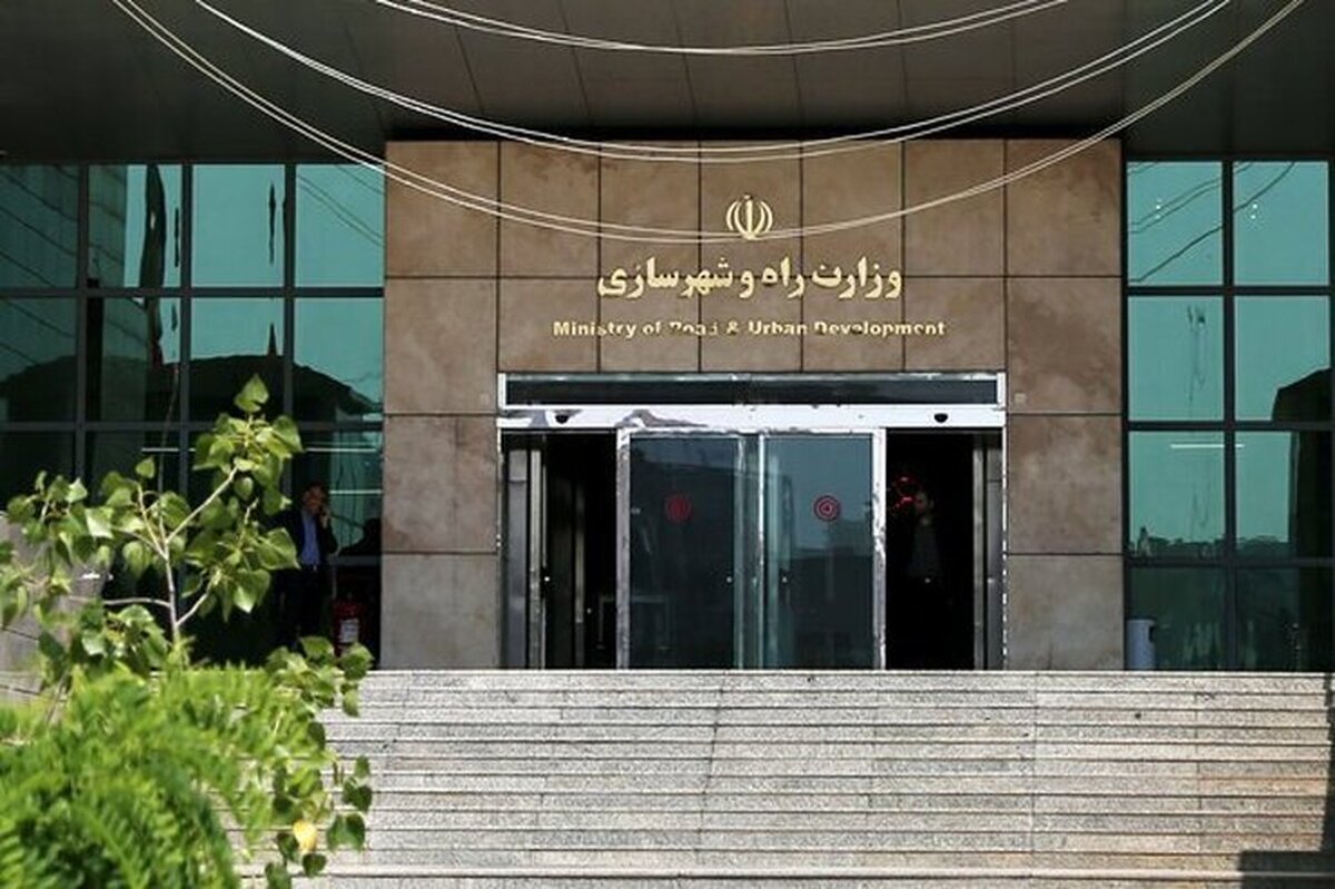 وزیر راه و شهرسازی: رویکرد دولت این است که جای بخش خصوصی قرار نگیرد