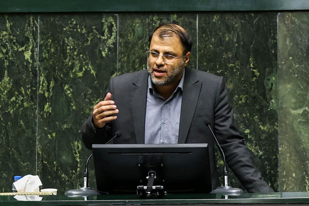 دبیر کمیسیون اقتصاد: بانک کارگشایی کیفیت طلاهای به ودیعه گذاشته شده پلتفرم‌ها را تایید نمی‌کند