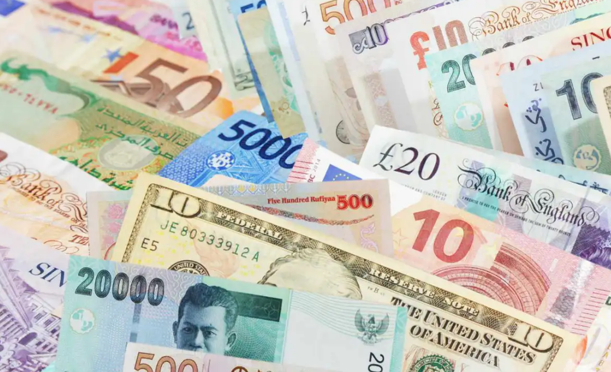 نوسانات در بازار ارز مشهد | بررسی آخرین تغییرات قیمت ریال عربستان، دینار و لیر (۲۹ مرداد ۱۴۰۵)